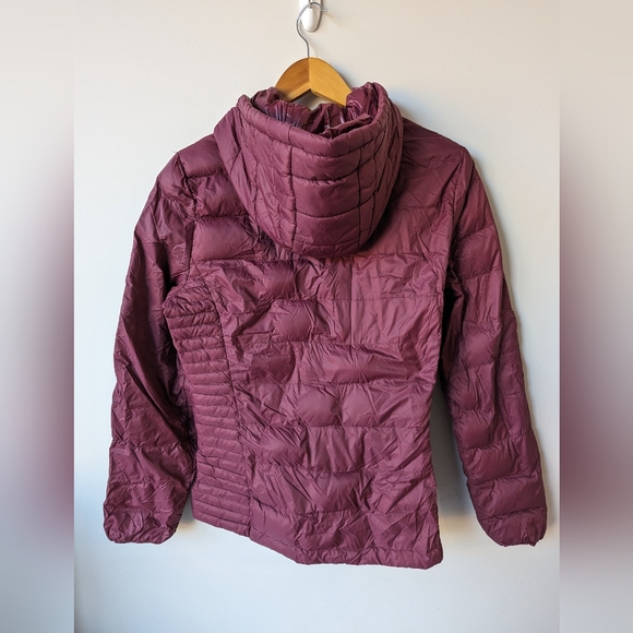 B. young puff jacket size m - Picture 4 of 6